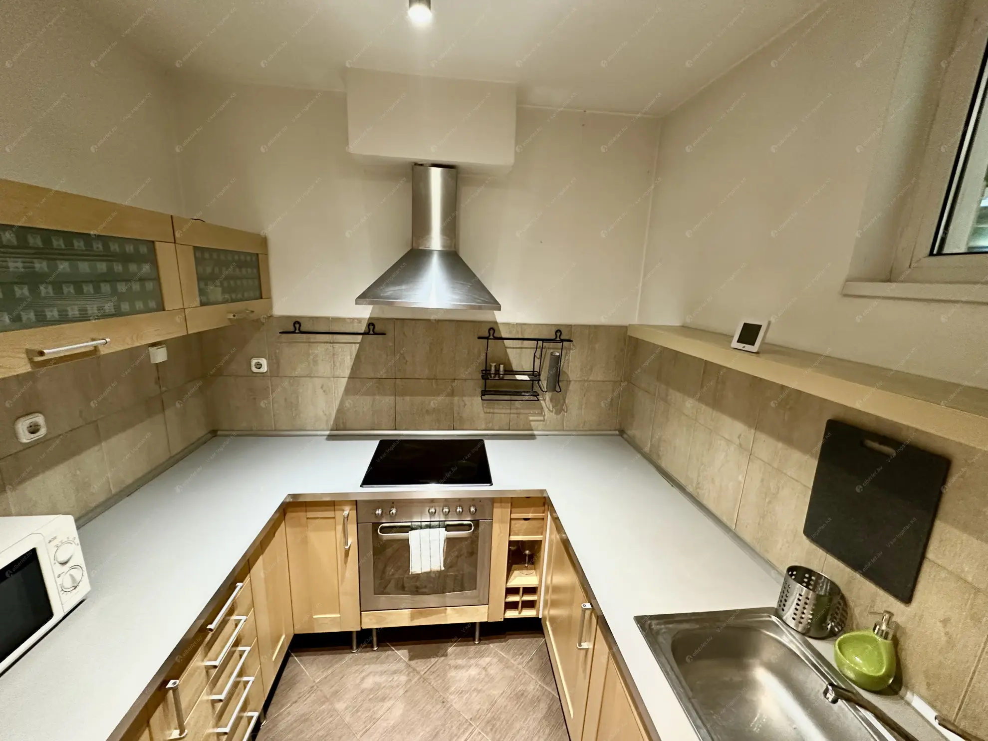 Kiadó albérlet 360000 Ft/hó áron: Budapest, XIII. kerület  Szabolcs utca. Mérete: 68 nm, 2 szobás | Alberlet.hu - 6600879