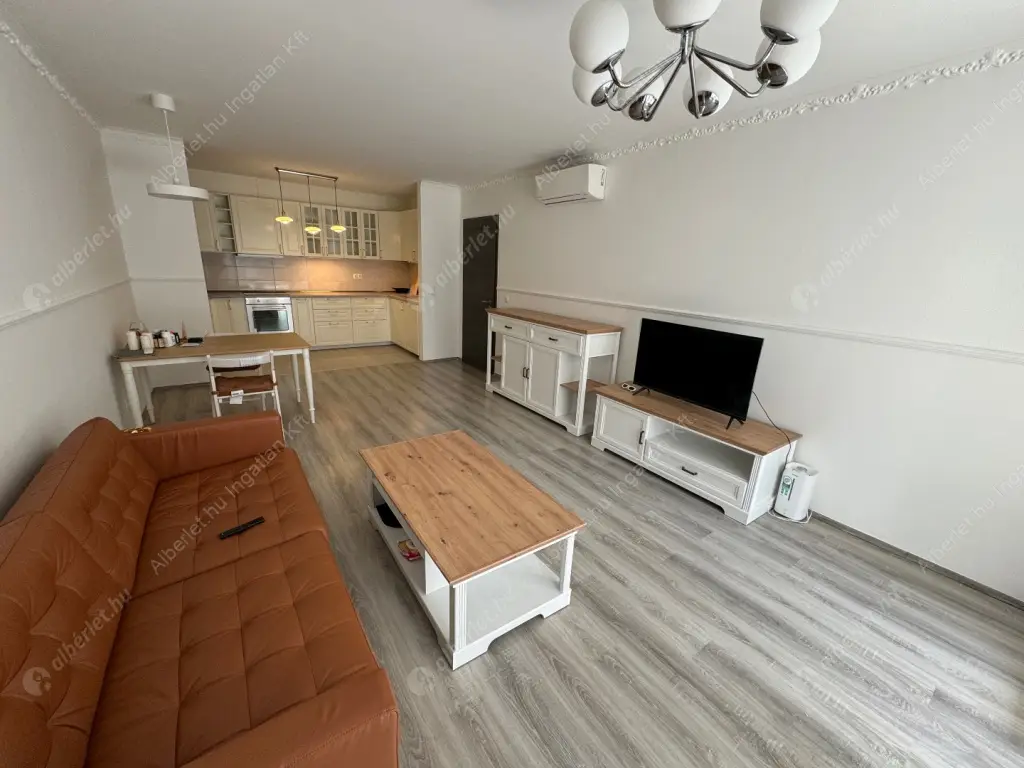 Kiadó albérlet 425000 Ft/hó áron: Budapest, XIII. kerület  Szabolcs utca. Mérete: 82 nm, 3 szobás | Alberlet.hu - 6564282