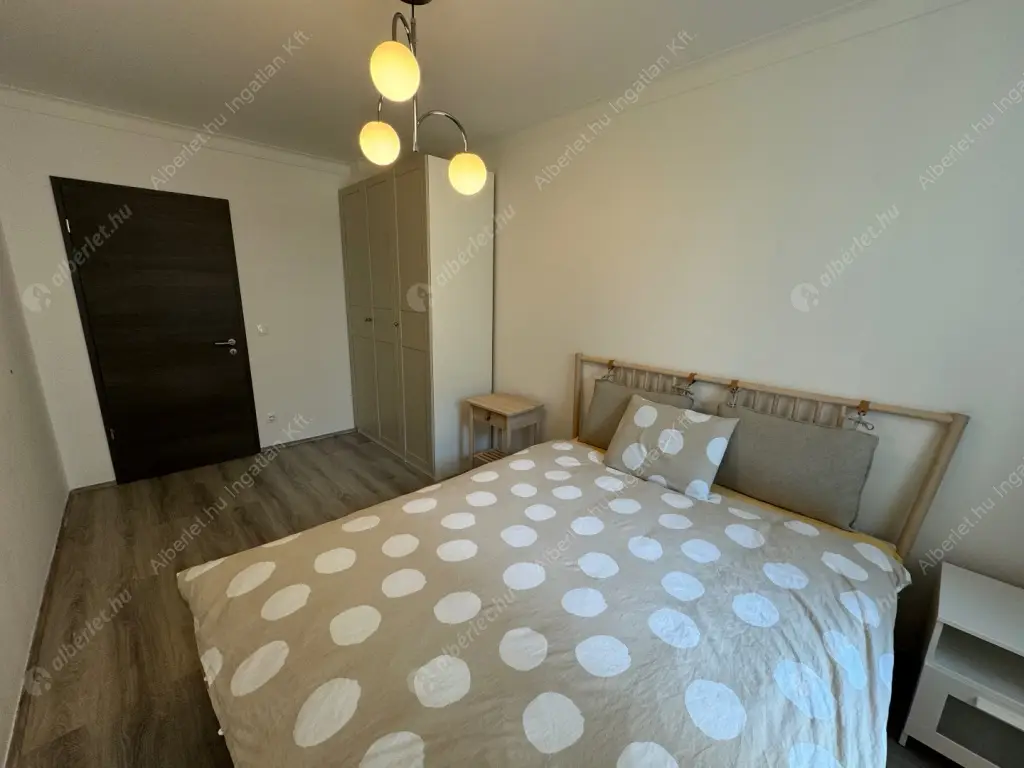 Kiadó albérlet 425000 Ft/hó áron: Budapest, XIII. kerület  Szabolcs utca. Mérete: 82 nm, 3 szobás | Alberlet.hu - 6564287