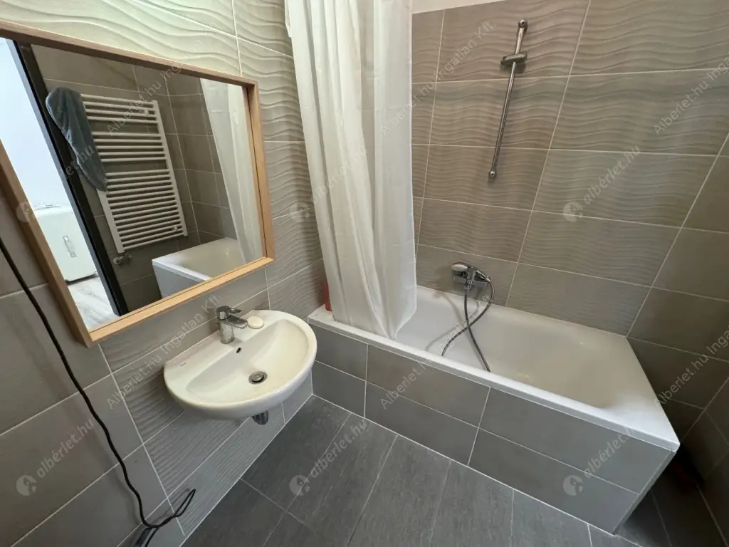 Kiadó albérlet 425000 Ft/hó áron: Budapest, XIII. kerület  Szabolcs utca. Mérete: 82 nm, 3 szobás | Alberlet.hu - 6564292