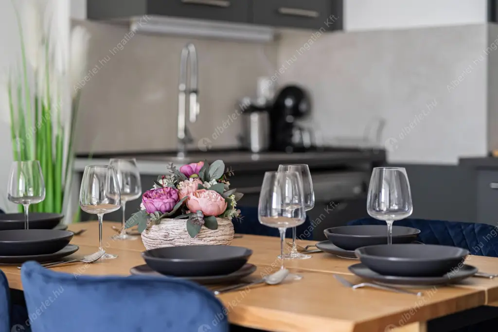 Kiadó albérlet 570000 Ft/hó áron: Budapest, XIII. kerület  Szabolcs utca. Mérete: 89 nm, 4 szobás | Alberlet.hu - 6549945