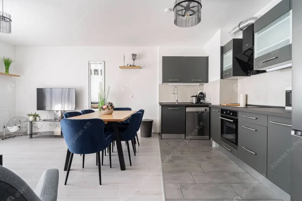 Kiadó albérlet 570000 Ft/hó áron: Budapest, XIII. kerület  Szabolcs utca. Mérete: 89 nm, 4 szobás | Alberlet.hu - 6549956