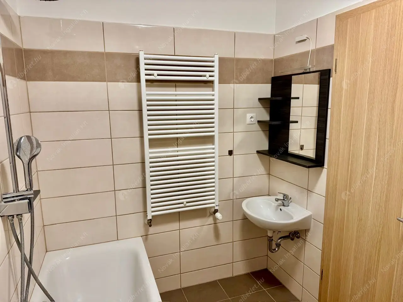 Kiadó albérlet 280000 Ft/hó áron: Budapest, XIII. kerület  Szegedi út. Mérete: 42 nm, 2 szobás | Alberlet.hu - 6631489