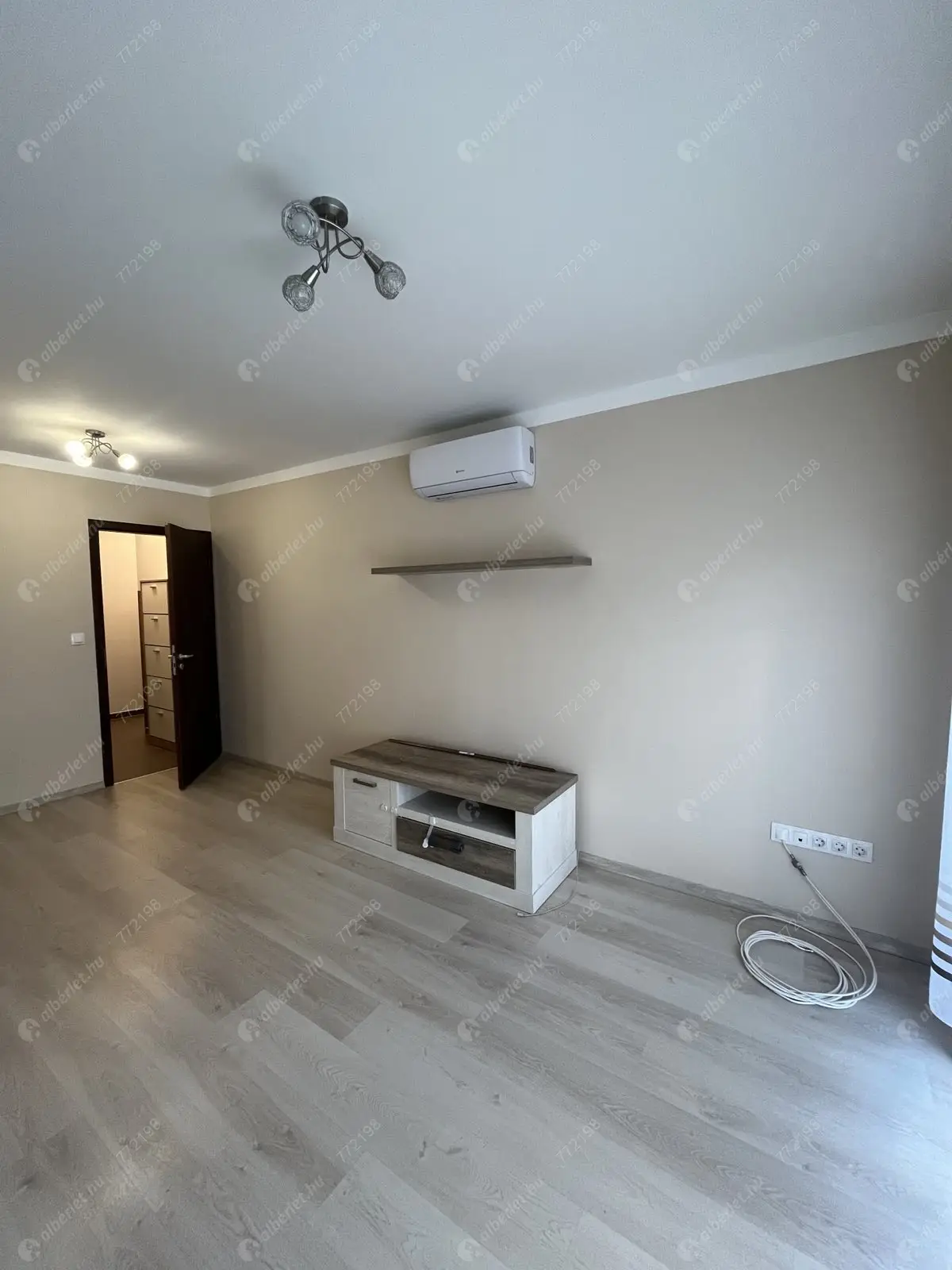 Kiadó albérlet 280000 Ft/hó áron: Budapest, XIII. kerület  Szegedi út. Mérete: 45 nm, 2 szobás | Alberlet.hu - 6609273