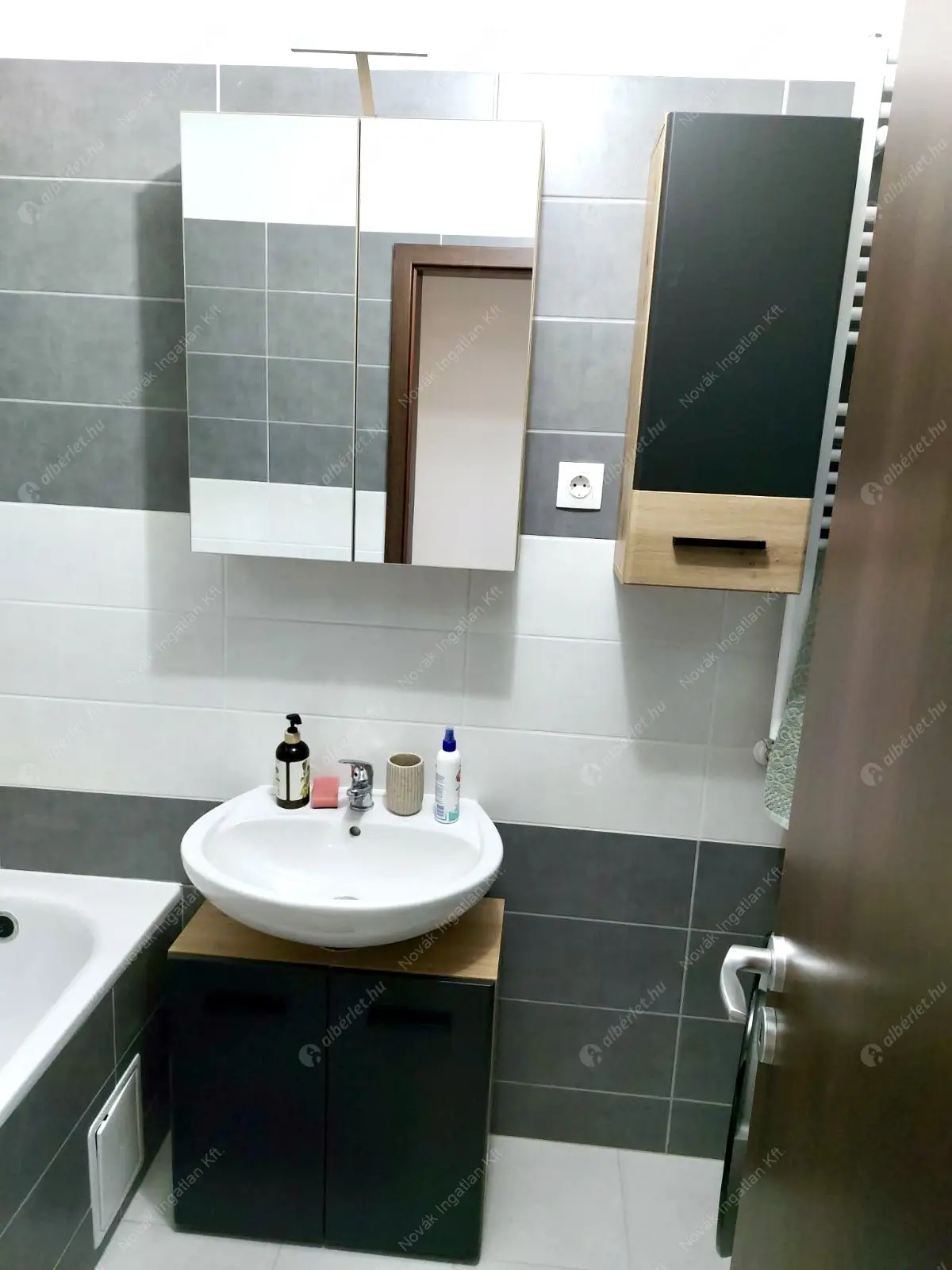 Kiadó albérlet 280000 Ft/hó áron: Budapest, XIII. kerület  Szegedi út. Mérete: 45 nm, 2 szobás | Alberlet.hu - 6620647