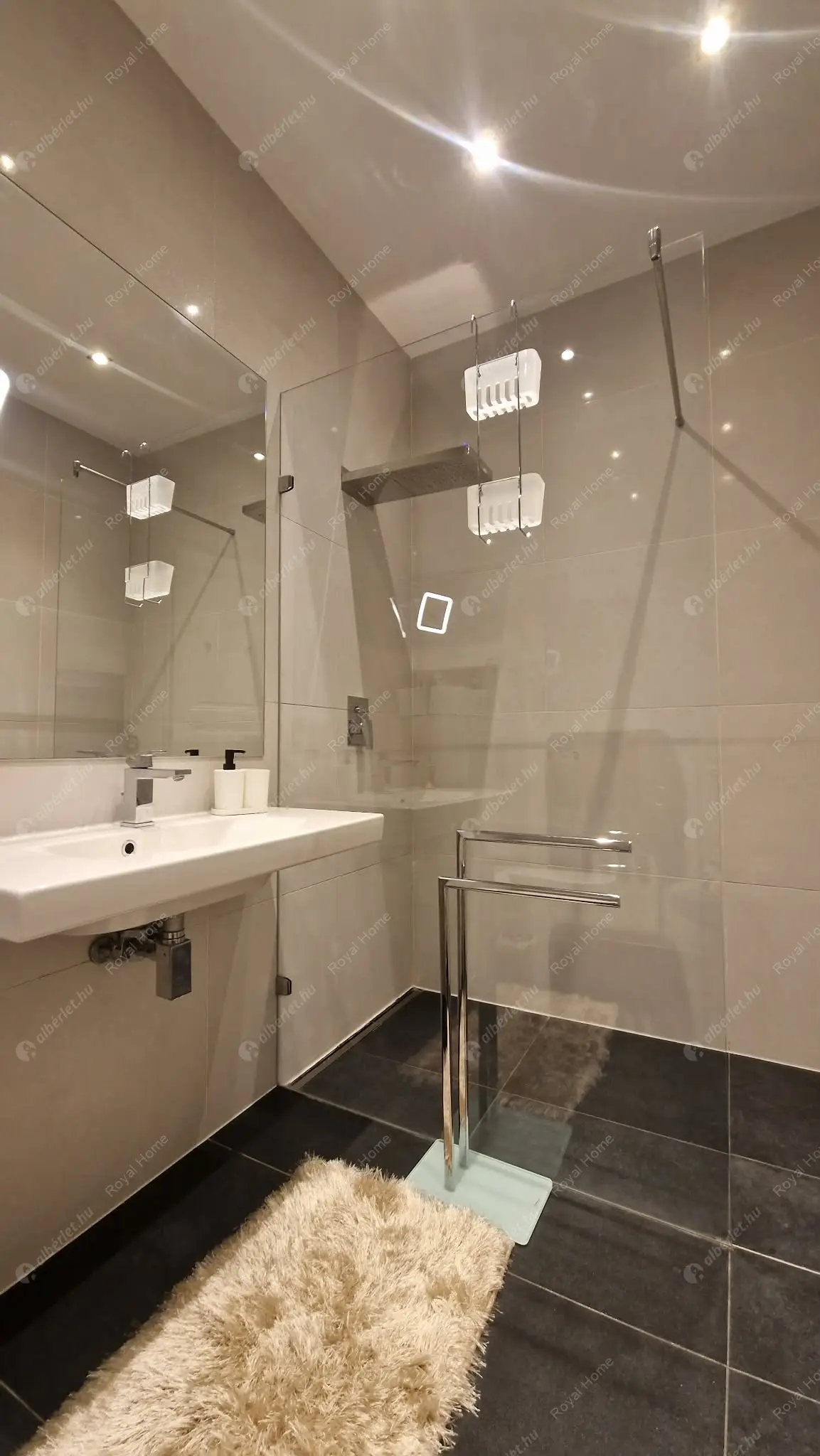 Kiadó albérlet 490000 Ft/hó áron: Budapest, XIII. kerület  Szent István körút. Mérete: 89 nm, 3 szobás | Alberlet.hu - 6629335