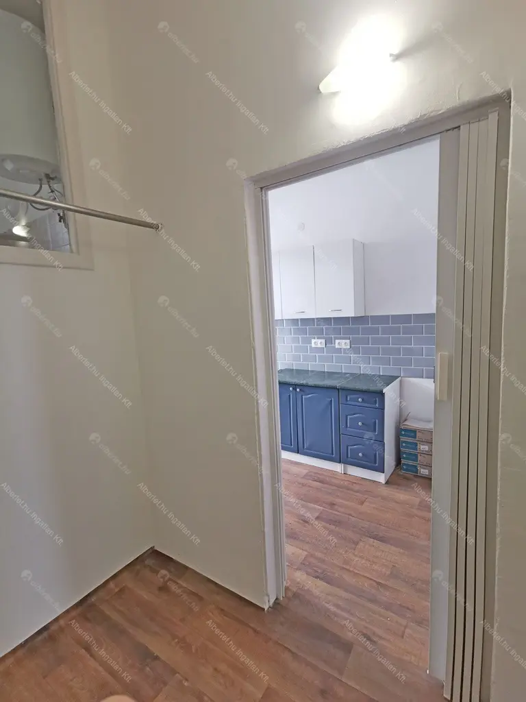 Kiadó albérlet 170000 Ft/hó áron: Budapest, XIII. kerület  Szent László út. Mérete: 30 nm, 1 szobás | Alberlet.hu - 6696046