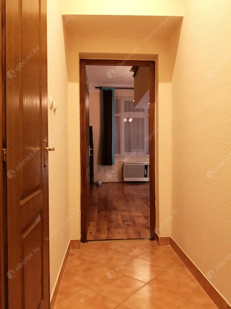 Kiadó albérlet 200000 Ft/hó áron: Budapest, XIII. kerület  Szent László út. Mérete: 35 nm, 1 szobás | Alberlet.hu - 5153278