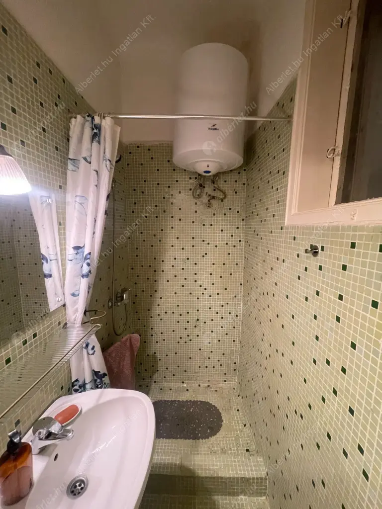 Kiadó albérlet 180000 Ft/hó áron: Budapest, XIII. kerület  Szent László út. Mérete: 40 nm, 1 szobás | Alberlet.hu - 6603748