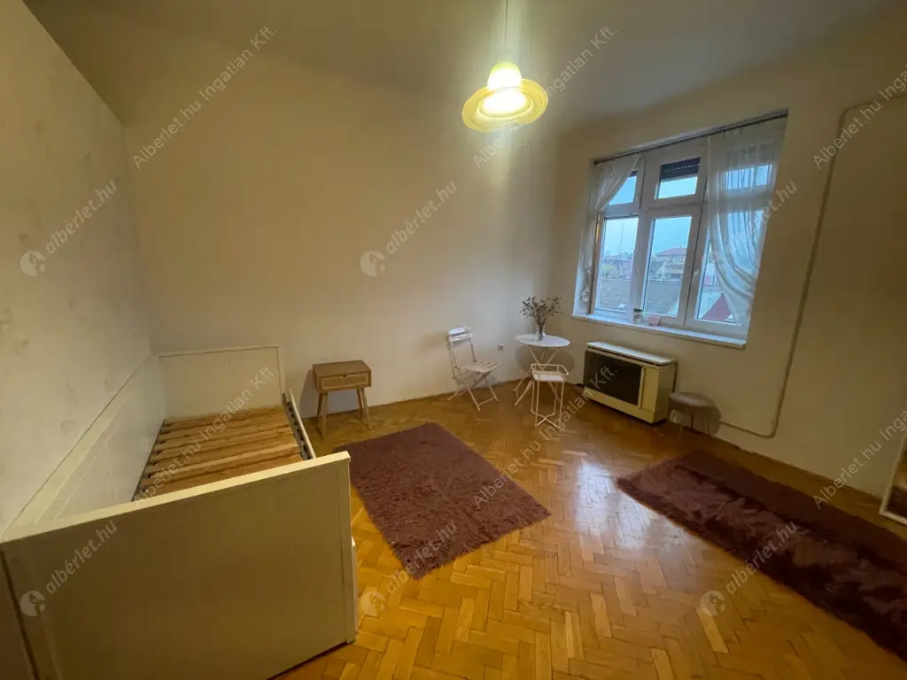 Kiadó albérlet 180000 Ft/hó áron: Budapest, XIII. kerület  Szent László út. Mérete: 40 nm, 1 szobás | Alberlet.hu - 6603754