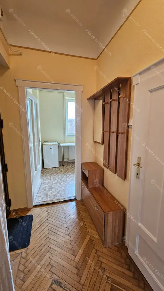 Kiadó albérlet 220000 Ft/hó áron: Budapest, XIII. kerület  Szent László út. Mérete: 40 nm, 1 szobás | Alberlet.hu - 6695630