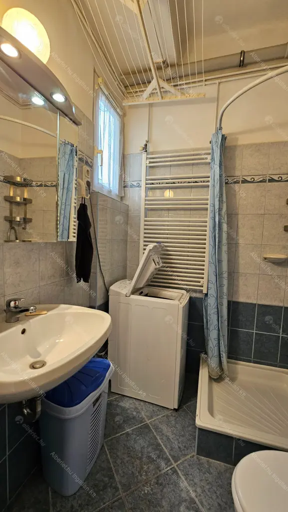 Kiadó albérlet 220000 Ft/hó áron: Budapest, XIII. kerület  Szent László út. Mérete: 40 nm, 1 szobás | Alberlet.hu - 6695632