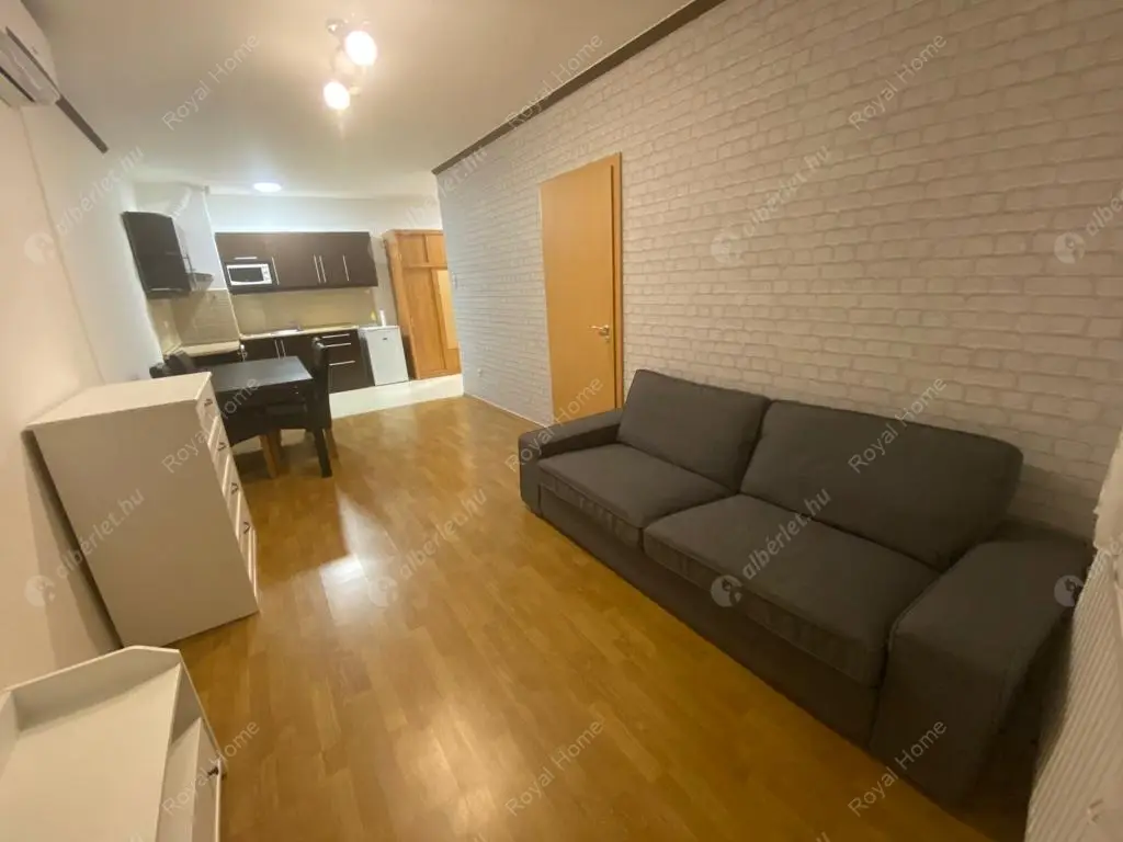 Kiadó albérlet 235000 Ft/hó áron: Budapest, XIII. kerület  Szent László út. Mérete: 45 nm, 1 szobás | Alberlet.hu - 6144393