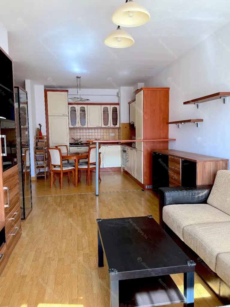 Kiadó albérlet 300000 Ft/hó áron: Budapest, XIII. kerület  Szent László út. Mérete: 66 nm, 2 szobás | Alberlet.hu - 6785511