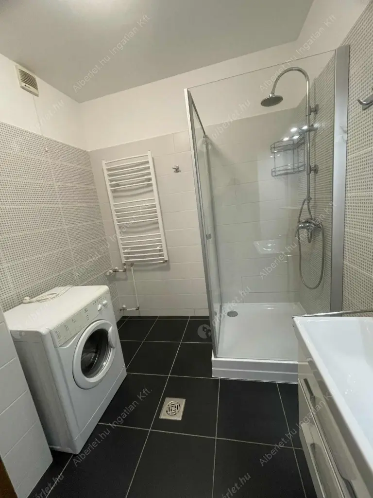 Kiadó albérlet 310000 Ft/hó áron: Budapest, XIII. kerület  Szent László út. Mérete: 69 nm, 2 szobás | Alberlet.hu - 6556559