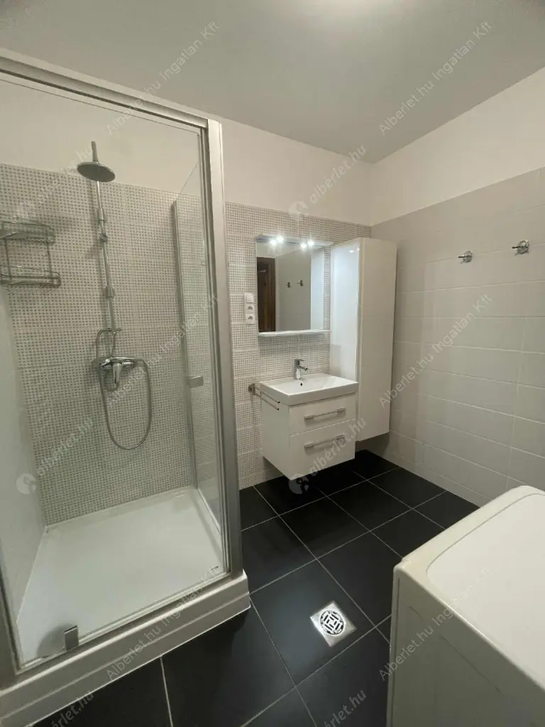Kiadó albérlet 310000 Ft/hó áron: Budapest, XIII. kerület  Szent László út. Mérete: 69 nm, 2 szobás | Alberlet.hu - 6556561