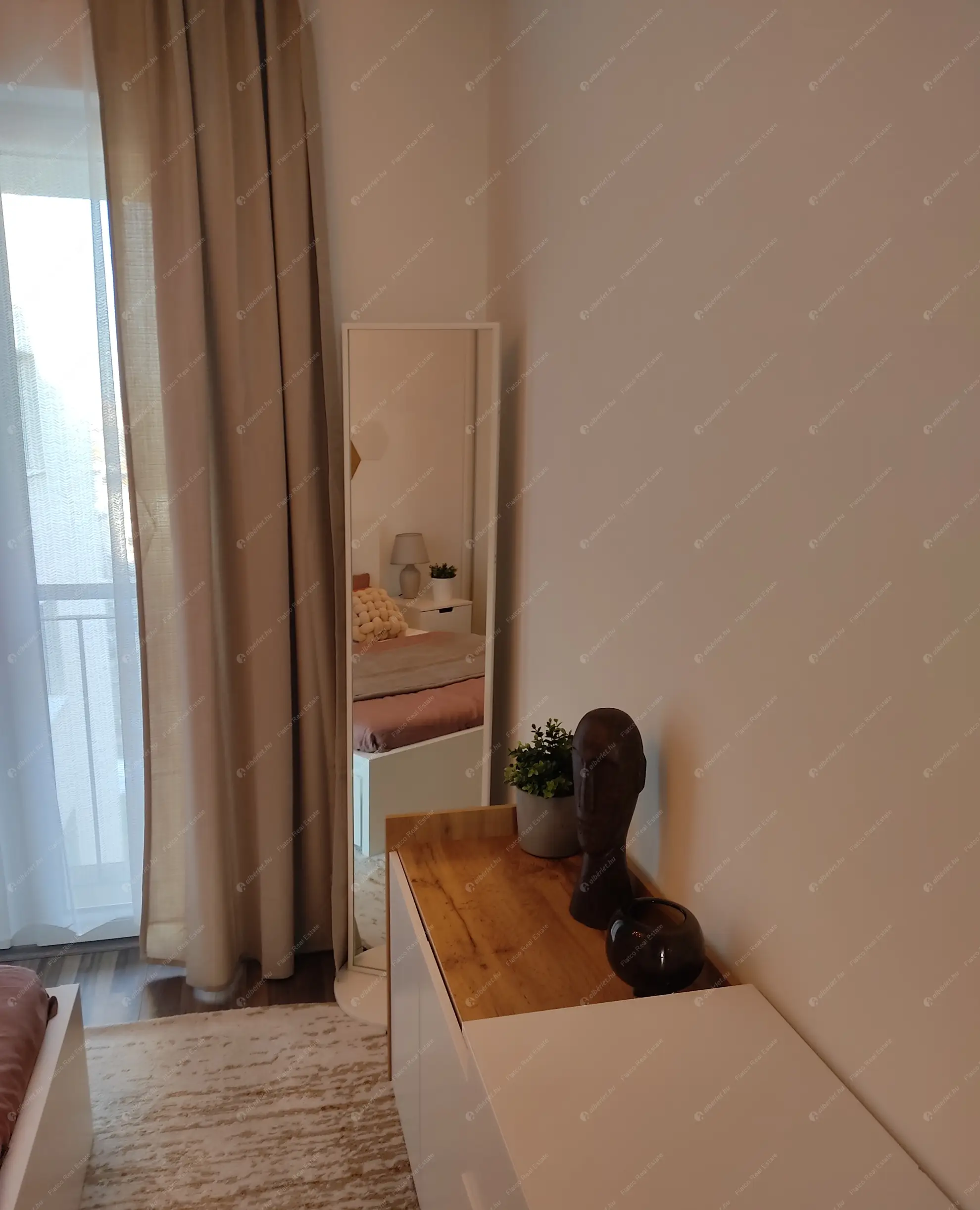 Kiadó albérlet 515000 Ft/hó áron: Budapest, XIII. kerület  Szobor utca. Mérete: 90 nm, 1 szobás | Alberlet.hu - 6584945