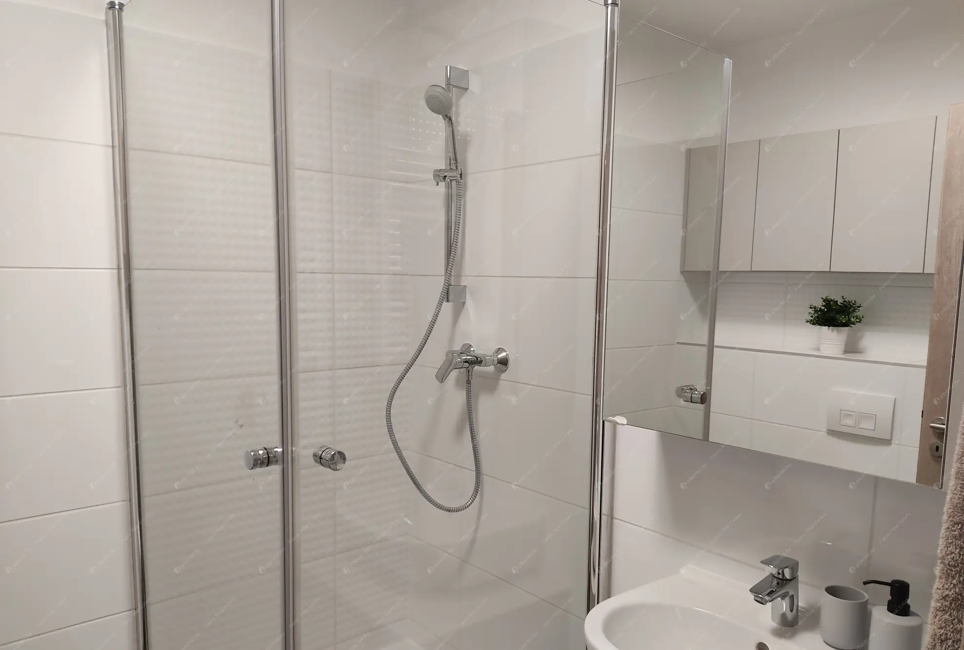 Kiadó albérlet 515000 Ft/hó áron: Budapest, XIII. kerület  Szobor utca. Mérete: 90 nm, 1 szobás | Alberlet.hu - 6584946