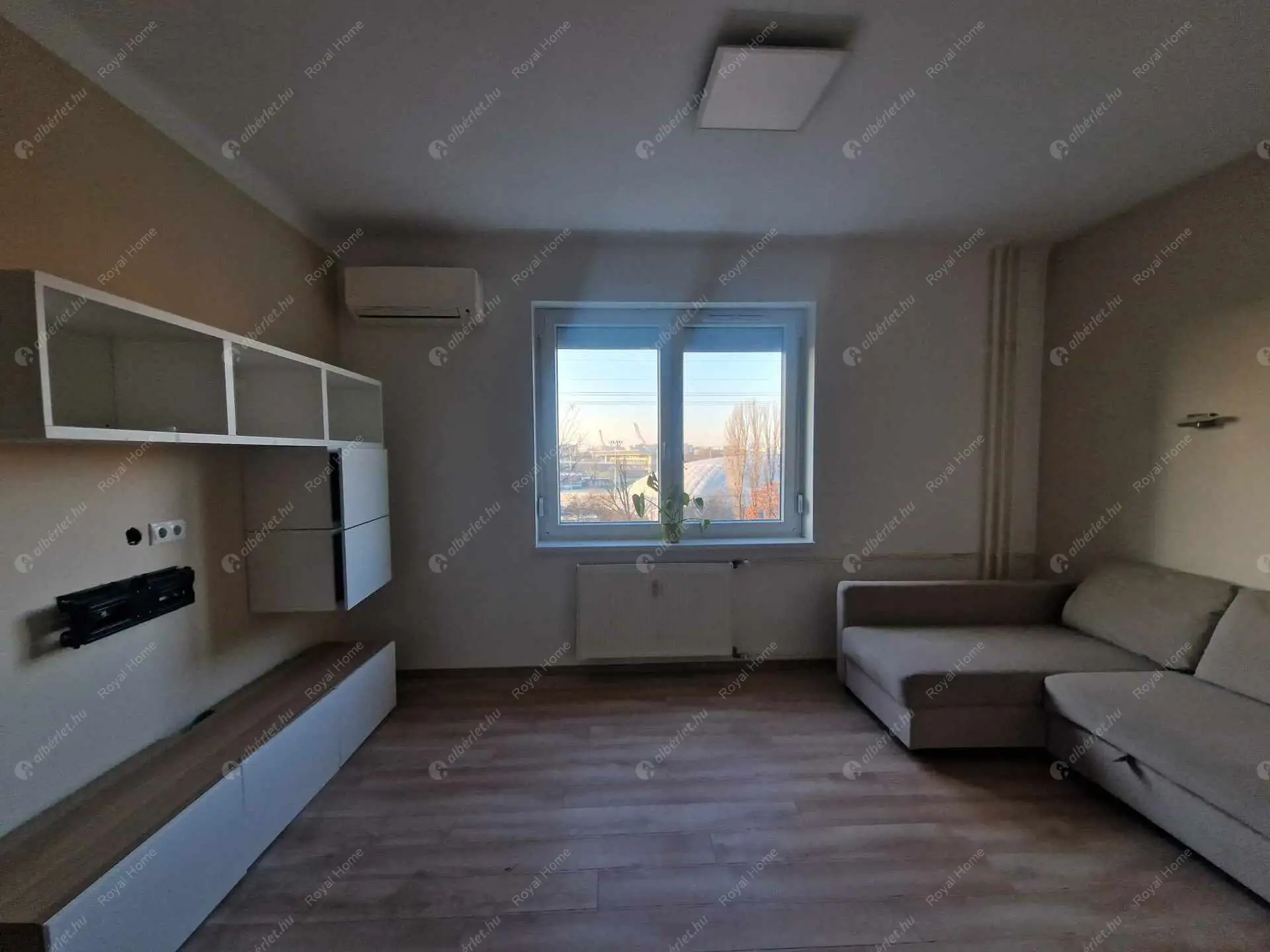 Kiadó albérlet 210000 Ft/hó áron: Budapest, XIII. kerület  Tahi utca. Mérete: 33 nm, 1 szobás | Alberlet.hu - 6165928