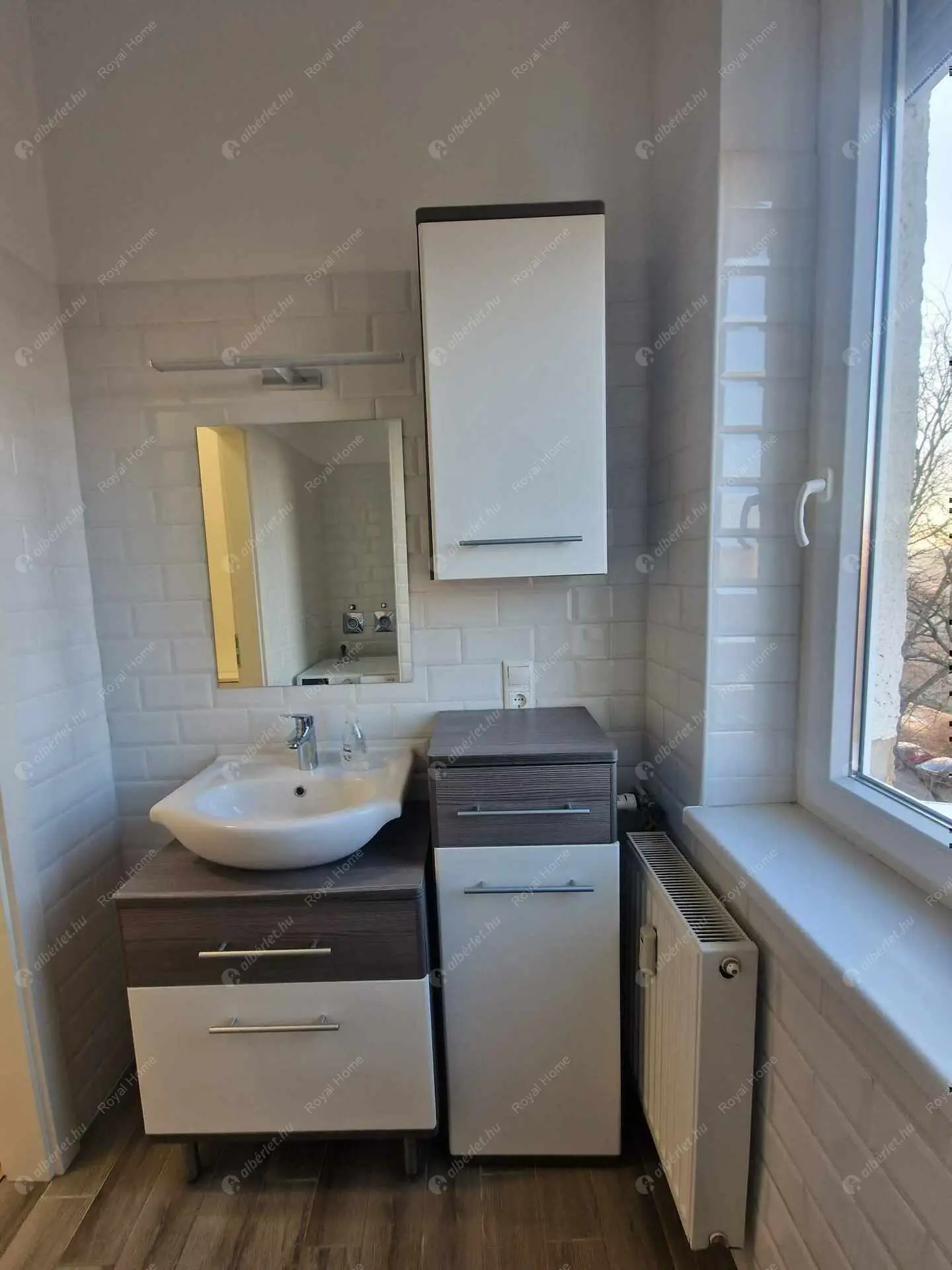 Kiadó albérlet 210000 Ft/hó áron: Budapest, XIII. kerület  Tahi utca. Mérete: 33 nm, 1 szobás | Alberlet.hu - 6165929