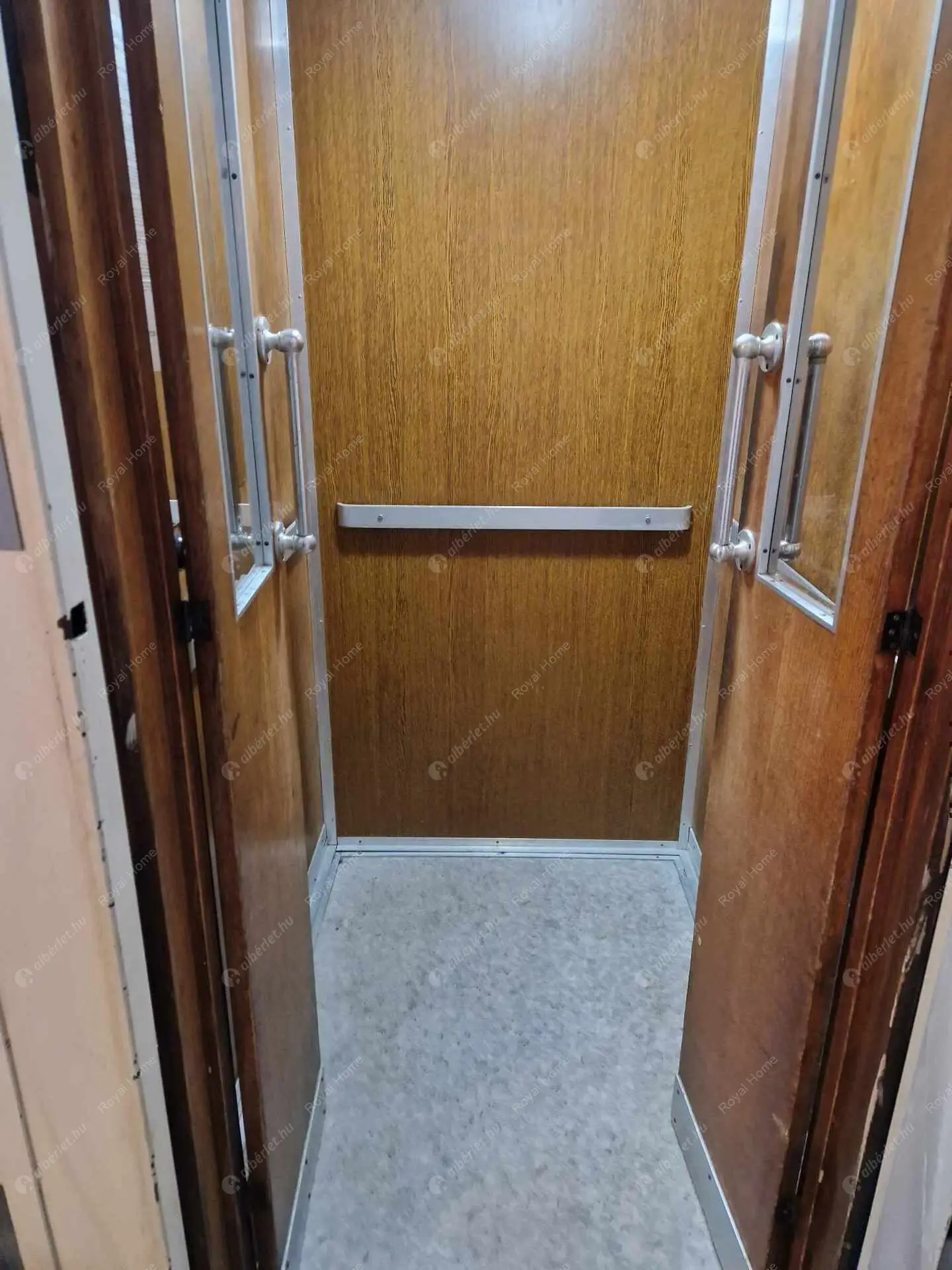 Kiadó albérlet 210000 Ft/hó áron: Budapest, XIII. kerület  Tahi utca. Mérete: 33 nm, 1 szobás | Alberlet.hu - 6165977