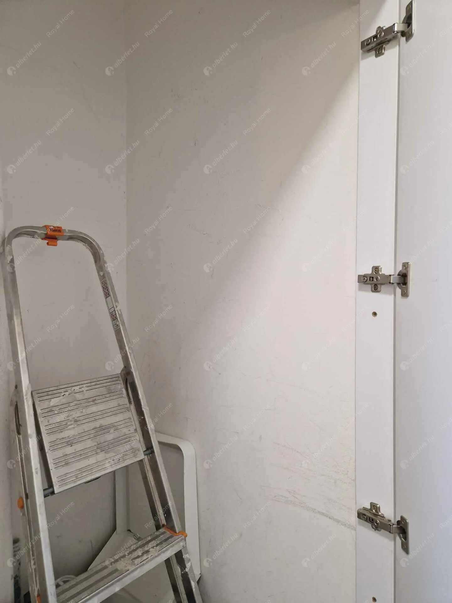 Kiadó albérlet 210000 Ft/hó áron: Budapest, XIII. kerület  Tahi utca. Mérete: 33 nm, 1 szobás | Alberlet.hu - 6165981