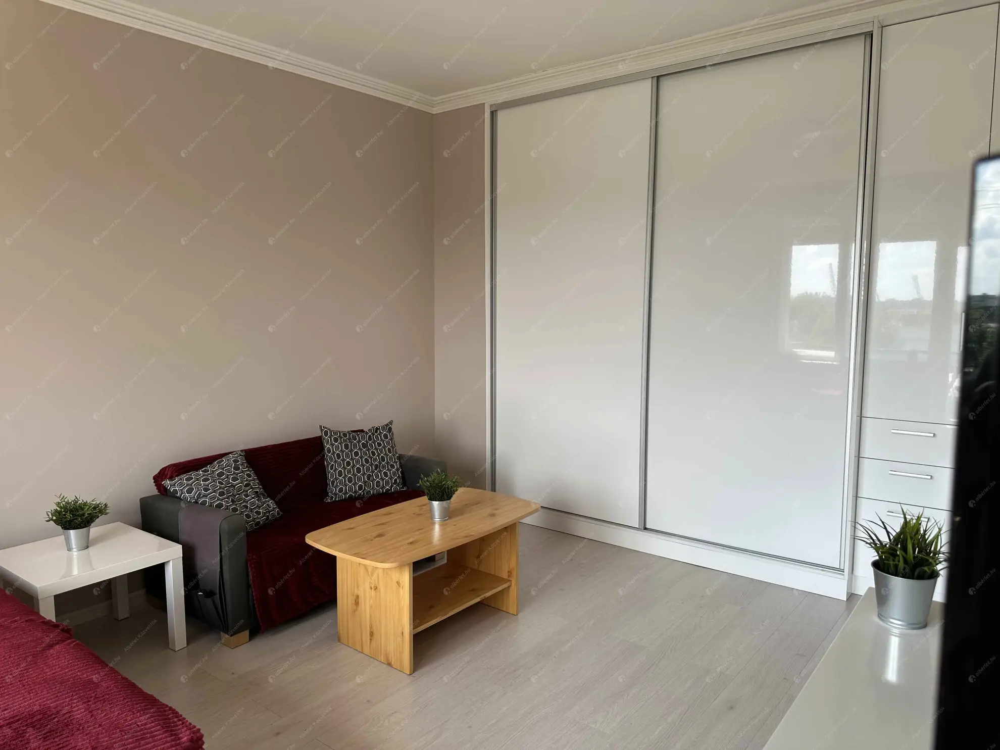 Kiadó albérlet 170000 Ft/hó áron: Budapest, XIII. kerület  Tahi utca. Mérete: 33 nm, 1 szobás | Alberlet.hu - 6550817