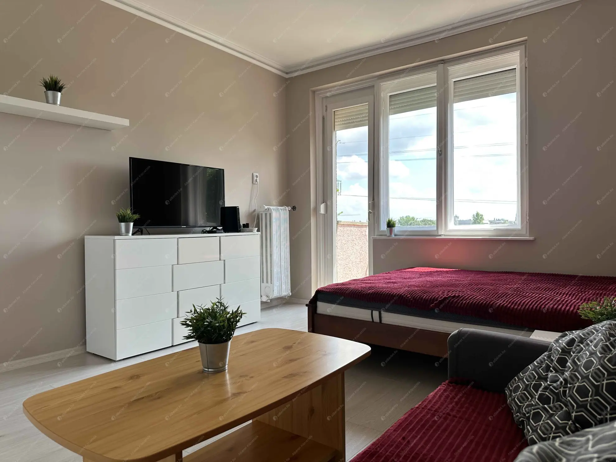 Kiadó albérlet 170000 Ft/hó áron: Budapest, XIII. kerület  Tahi utca. Mérete: 33 nm, 1 szobás | Alberlet.hu - 6550818