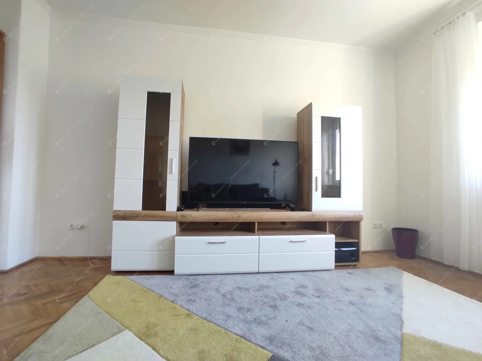 Kiadó albérlet 170000 Ft/hó áron: Budapest, XIII. kerület  Tahi utca. Mérete: 33 nm, 1 szobás | Alberlet.hu - 6595333