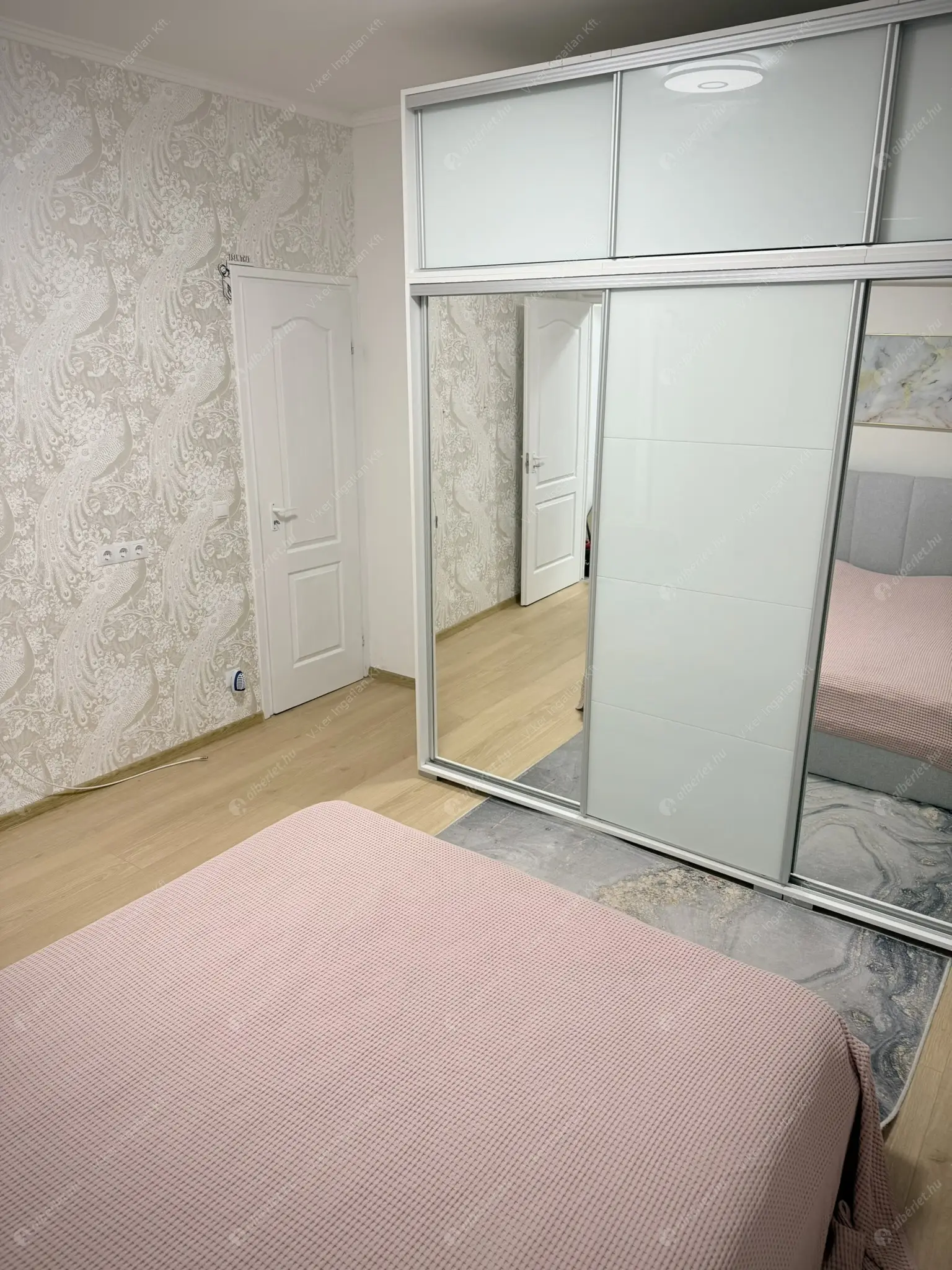 Kiadó albérlet 330000 Ft/hó áron: Budapest, XIII. kerület  Tahi utca. Mérete: 58 nm, 2 szobás | Alberlet.hu - 6599185