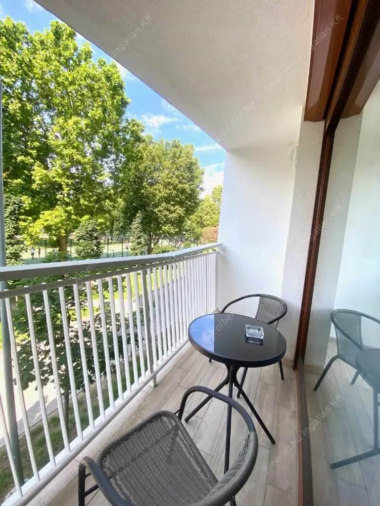 Kiadó albérlet 265000 Ft/hó áron: Budapest, XIII. kerület  Taksony utca. Mérete: 35 nm, 1 szobás | Alberlet.hu - 6582640