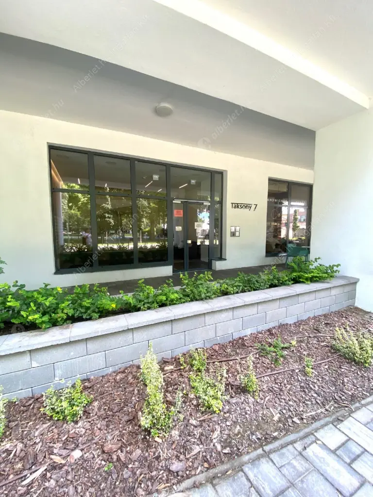 Kiadó albérlet 265000 Ft/hó áron: Budapest, XIII. kerület  Taksony utca. Mérete: 35 nm, 1 szobás | Alberlet.hu - 6582654