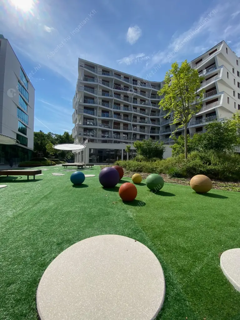 Kiadó albérlet 265000 Ft/hó áron: Budapest, XIII. kerület  Taksony utca. Mérete: 35 nm, 1 szobás | Alberlet.hu - 6582656