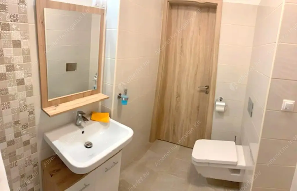 Kiadó albérlet 265000 Ft/hó áron: Budapest, XIII. kerület  Taksony utca. Mérete: 35 nm, 1 szobás | Alberlet.hu - 6583037
