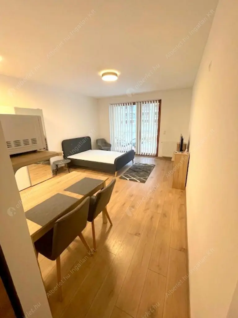 Kiadó albérlet 265000 Ft/hó áron: Budapest, XIII. kerület  Taksony utca. Mérete: 35 nm, 1 szobás | Alberlet.hu - 6638428