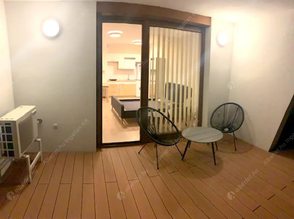 Kiadó albérlet 265000 Ft/hó áron: Budapest, XIII. kerület  Taksony utca. Mérete: 35 nm, 1 szobás | Alberlet.hu - 6638432