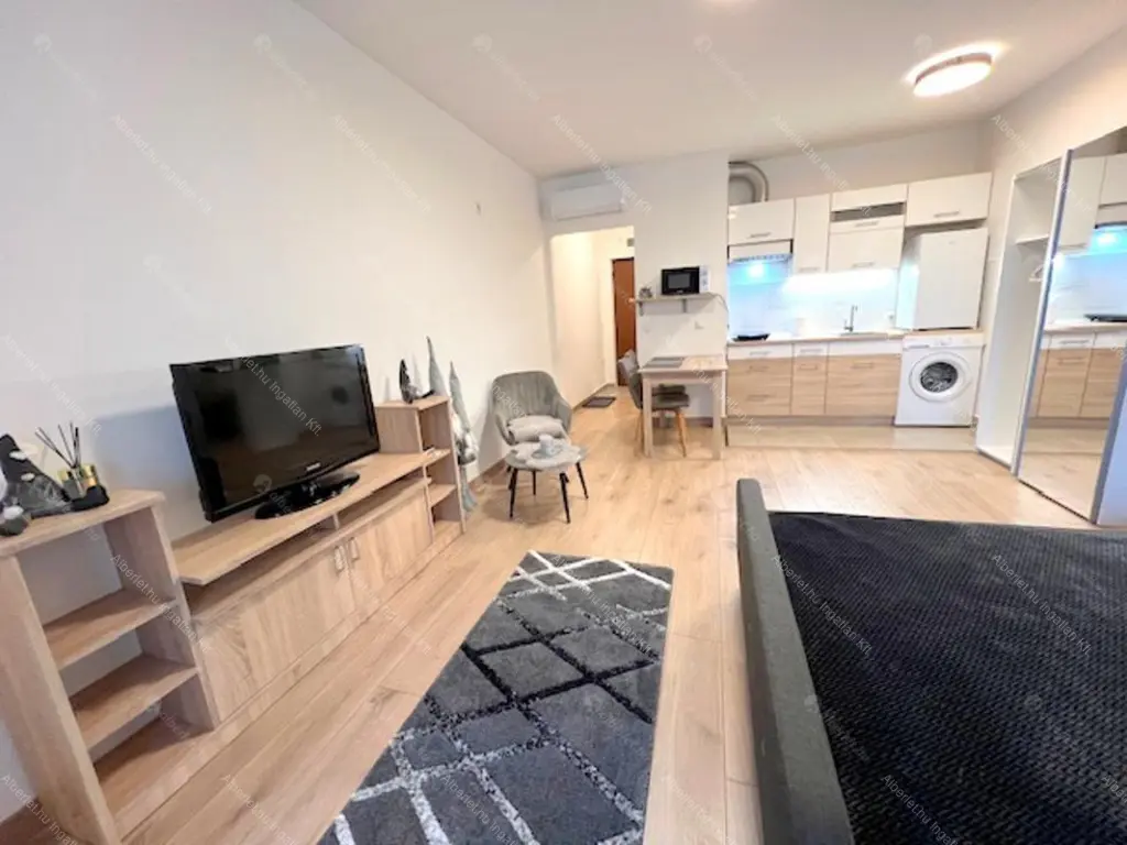 Kiadó albérlet 265000 Ft/hó áron: Budapest, XIII. kerület  Taksony utca. Mérete: 35 nm, 1 szobás | Alberlet.hu - 6652574