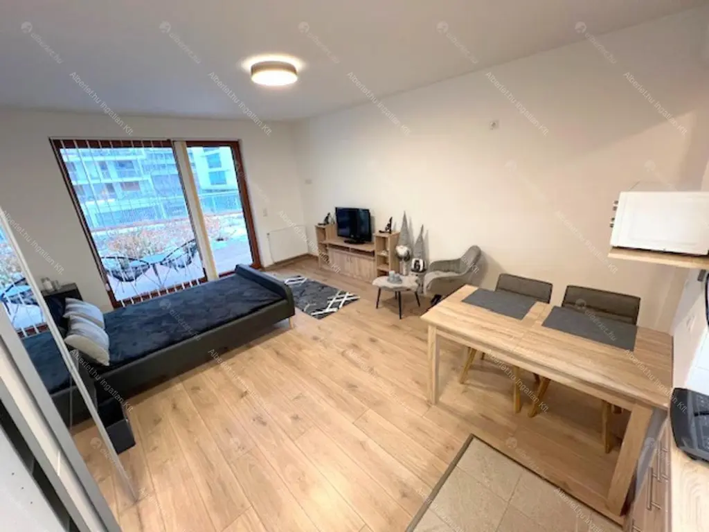 Kiadó albérlet 265000 Ft/hó áron: Budapest, XIII. kerület  Taksony utca. Mérete: 35 nm, 1 szobás | Alberlet.hu - 6652577