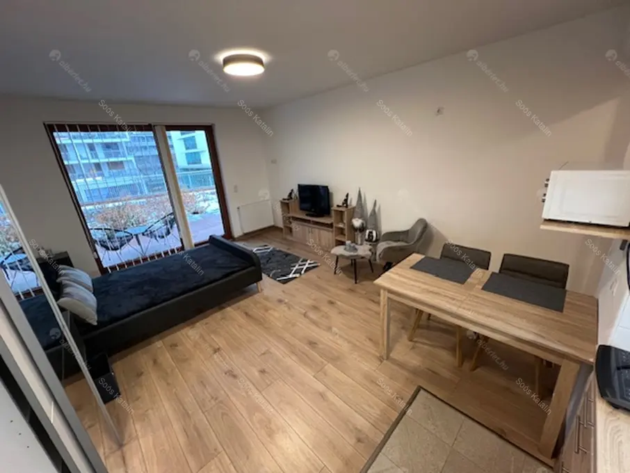 Kiadó albérlet 265000 Ft/hó áron: Budapest, XIII. kerület  Taksony utca. Mérete: 35 nm, 1 szobás | Alberlet.hu - 6656795