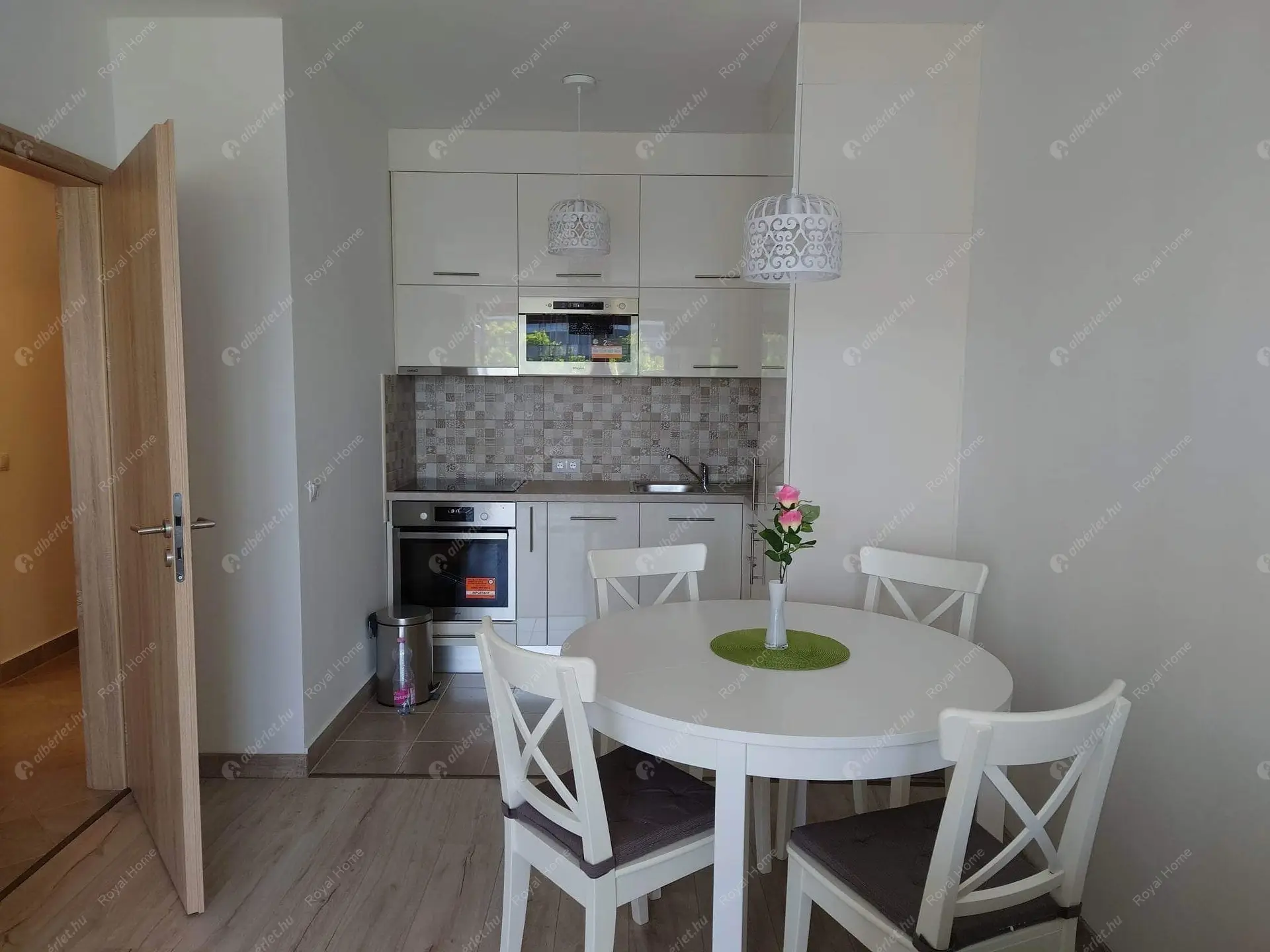 Kiadó albérlet 300000 Ft/hó áron: Budapest, XIII. kerület  Taksony utca. Mérete: 46 nm, 2 szobás | Alberlet.hu - 6033573