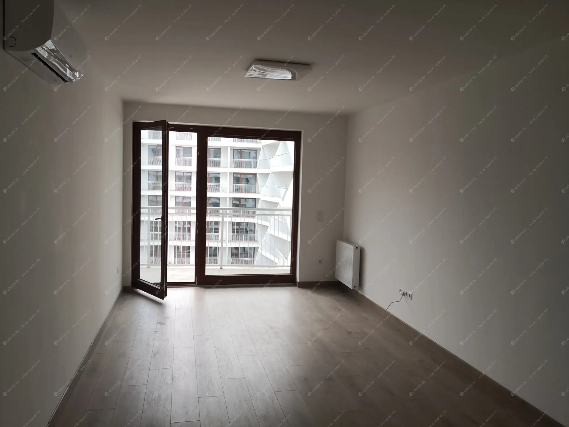 Kiadó albérlet 270000 Ft/hó áron: Budapest, XIII. kerület  Taksony utca. Mérete: 50 nm, 2 szobás | Alberlet.hu - 6562112