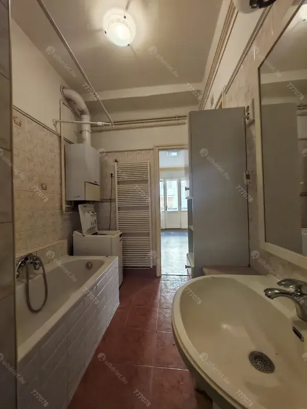 Kiadó albérlet 320000 Ft/hó áron: Budapest, XIII. kerület  Tátra utca. Mérete: 79 nm, 2 szobás | Alberlet.hu - 6697758