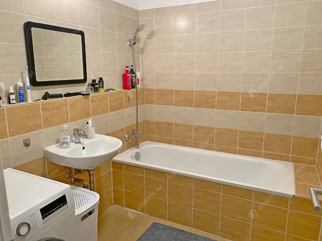 Kiadó albérlet 199000 Ft/hó áron: Budapest, XIII. kerület  Teve utca. Mérete: 33 nm, 1 szobás | Alberlet.hu - 6606879