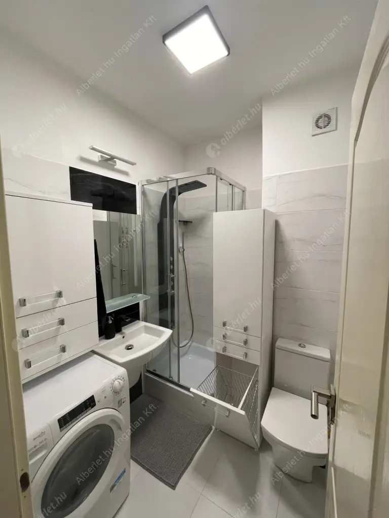 Kiadó albérlet 270000 Ft/hó áron: Budapest, XIII. kerület  Teve utca. Mérete: 39 nm, 1 szobás | Alberlet.hu - 6631826