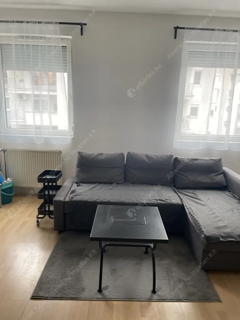 Kiadó albérlet 270000 Ft/hó áron: Budapest, XIII. kerület  Teve utca. Mérete: 39 nm, 1 szobás | Alberlet.hu - 6631838