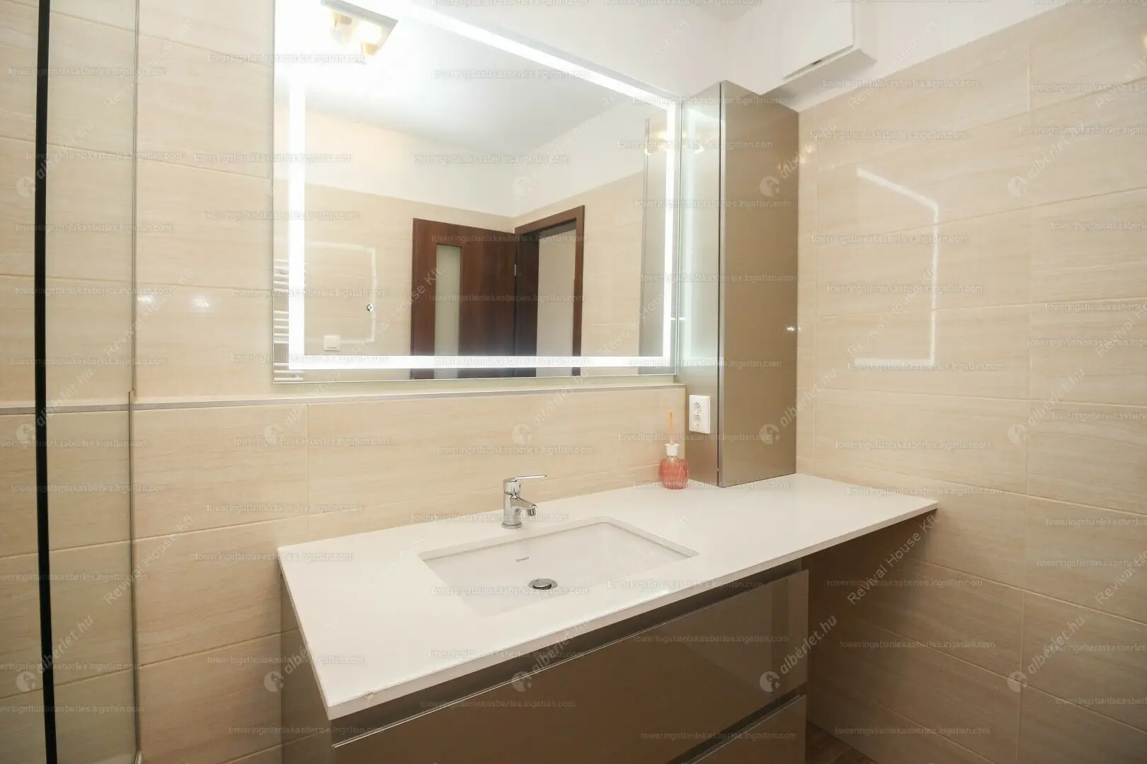 Kiadó albérlet 530000 Ft/hó áron: Budapest, XIII. kerület  Teve utca. Mérete: 78 nm, 2 szobás | Alberlet.hu - 5760048