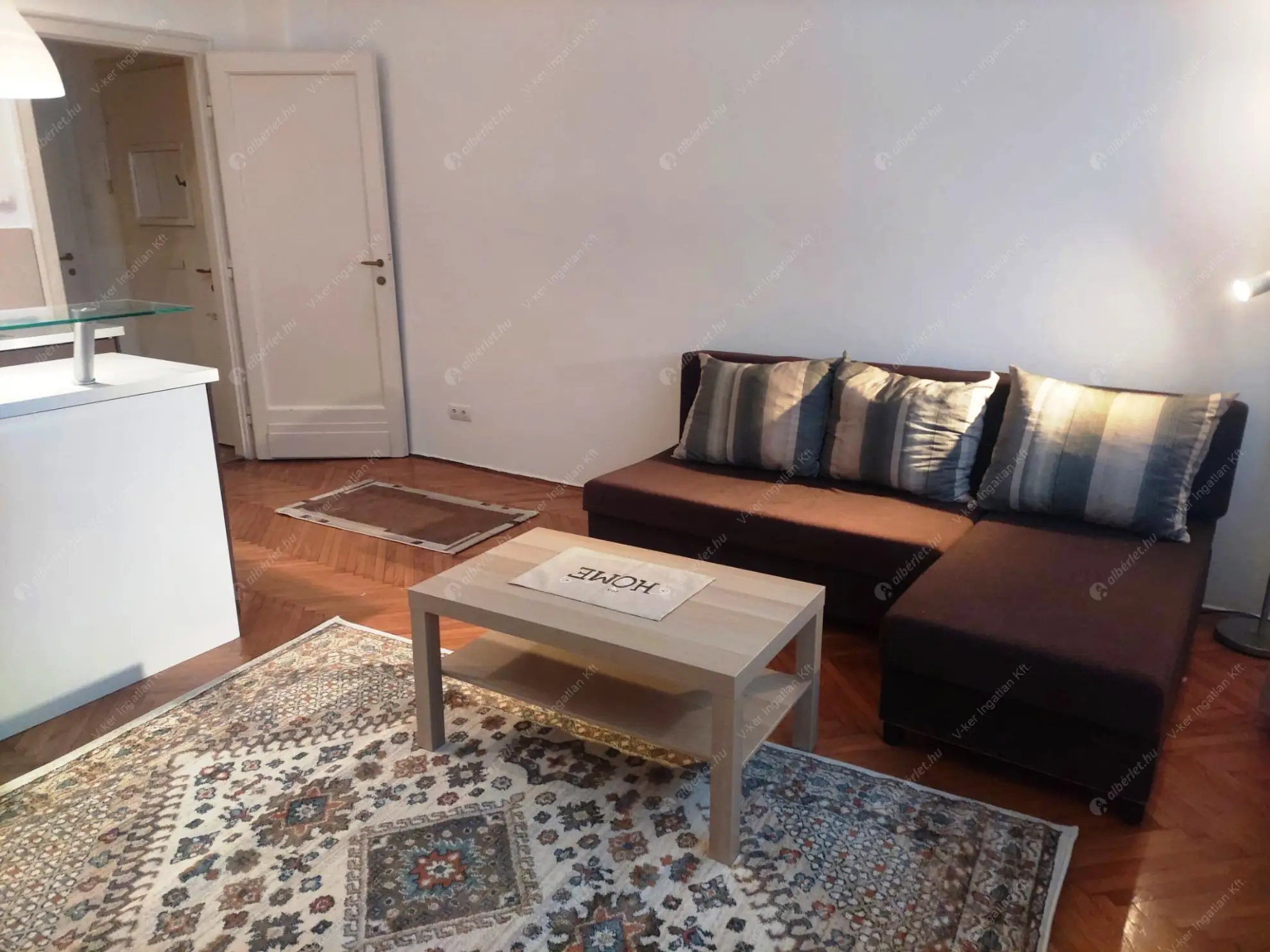 Kiadó albérlet 200000 Ft/hó áron: Budapest, XIII. kerület  Thurzó utca. Mérete: 40 nm, 1 szobás | Alberlet.hu - 6592809