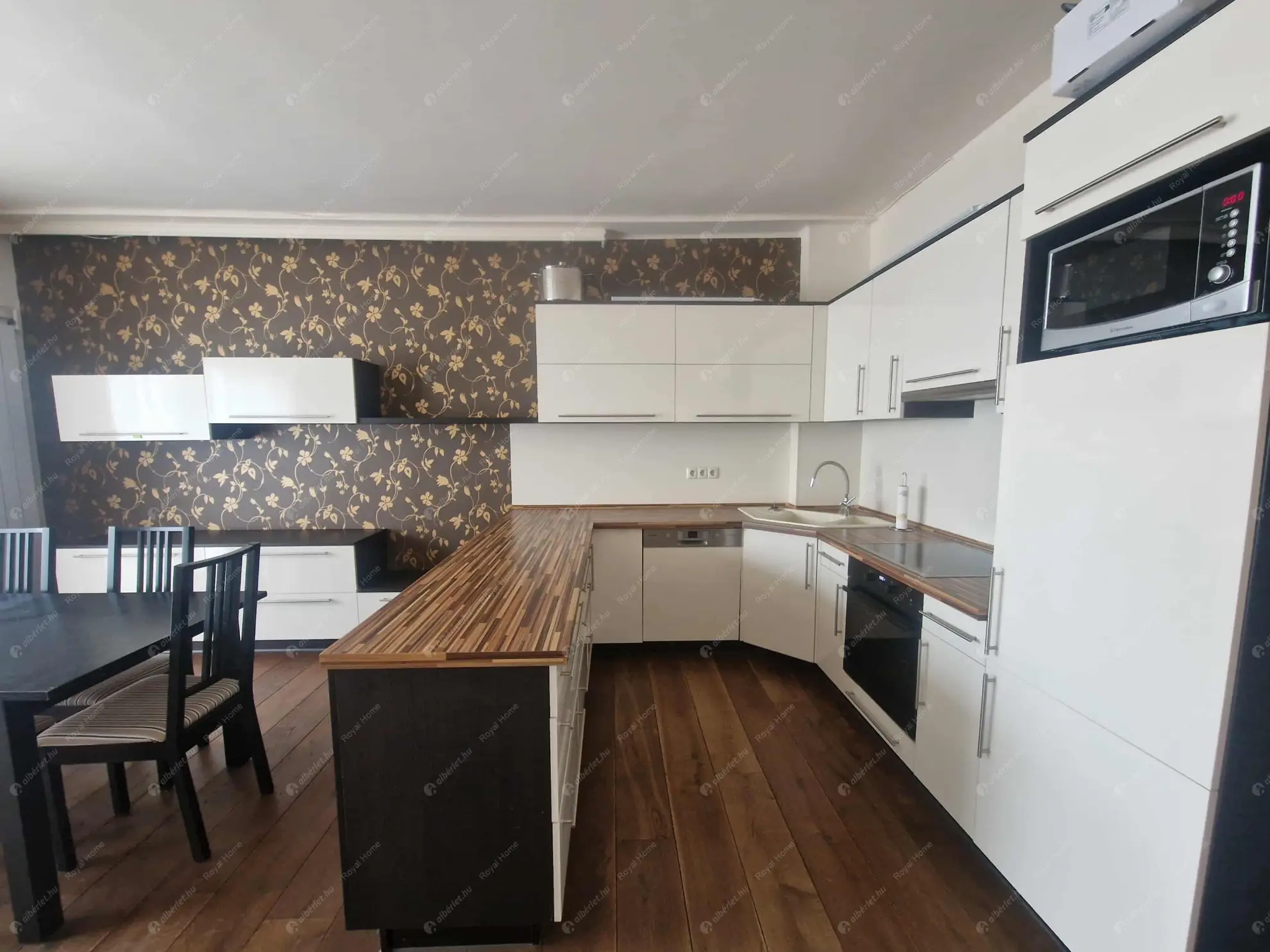 Kiadó albérlet 390000 Ft/hó áron: Budapest, XIII. kerület  Thurzó utca. Mérete: 80 nm, 2 szobás | Alberlet.hu - 6557046