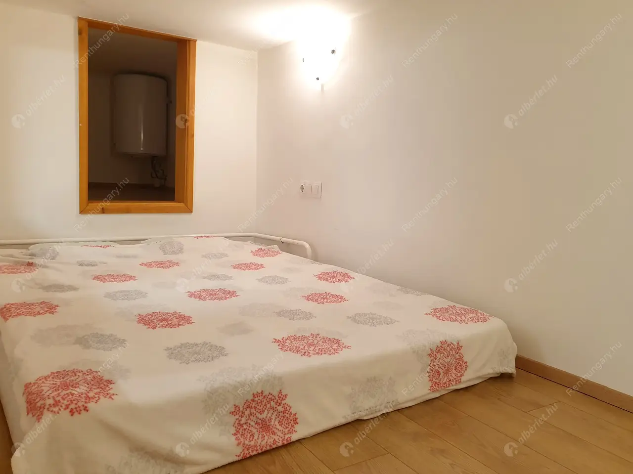 Kiadó albérlet 220000 Ft/hó áron: Budapest, XIII. kerület  Tisza utca. Mérete: 24 nm, 1 szobás | Alberlet.hu - 5518605