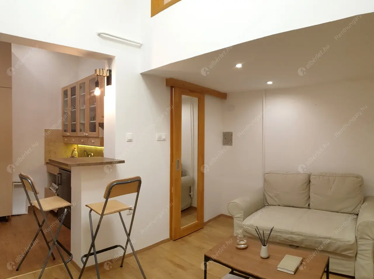 Kiadó albérlet 220000 Ft/hó áron: Budapest, XIII. kerület  Tisza utca. Mérete: 24 nm, 1 szobás | Alberlet.hu - 5518615